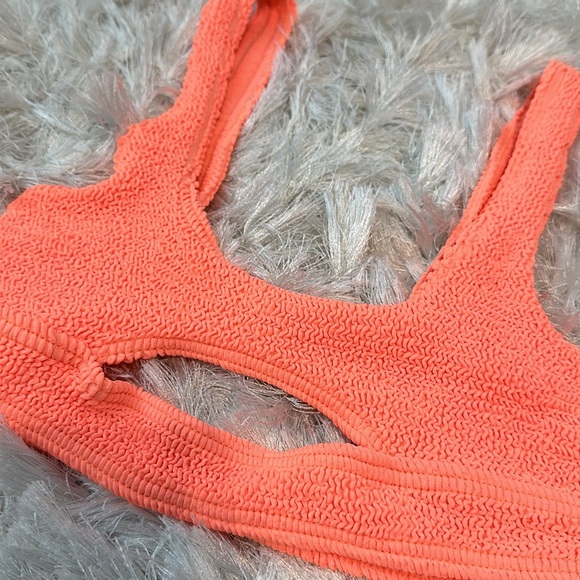 Bond eye swim the Sasha crop - Picture 2 of 2